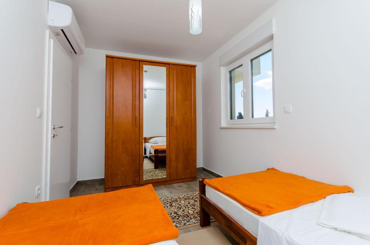 Apartment Rozalia Trogir Zewnętrze zdjęcie