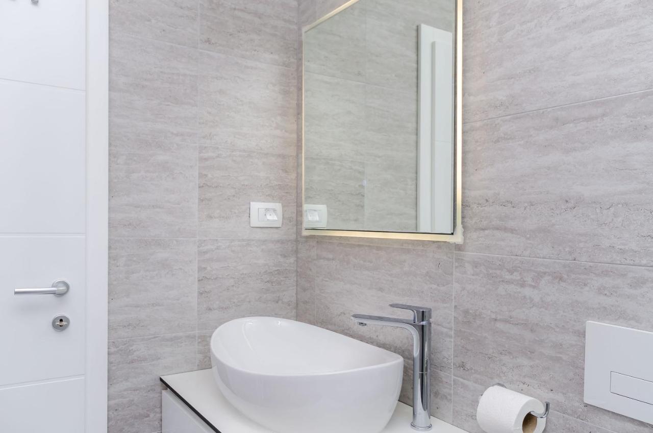 Apartment Rozalia Trogir Zewnętrze zdjęcie